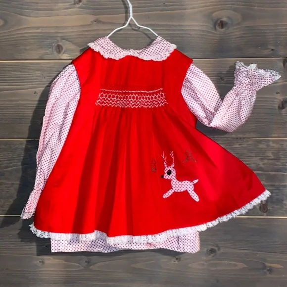 Beautiful vintage hand smocked Polly Flinders dress - Picture 1 of 10